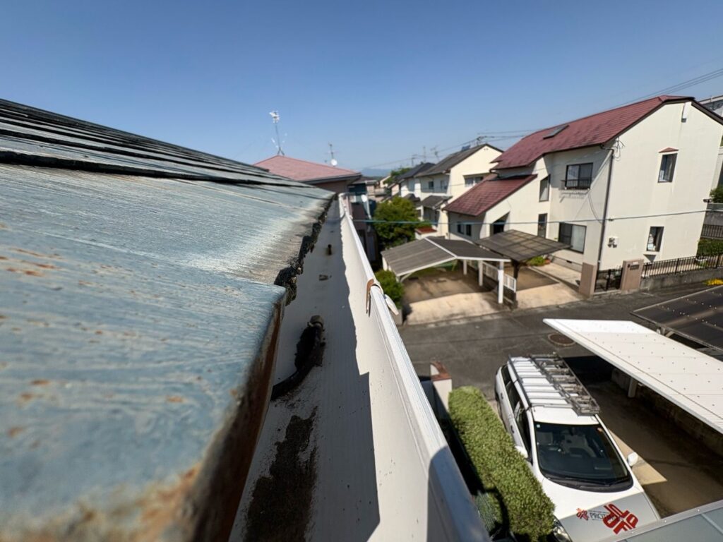 第5位:雨樋の詰まり・破損